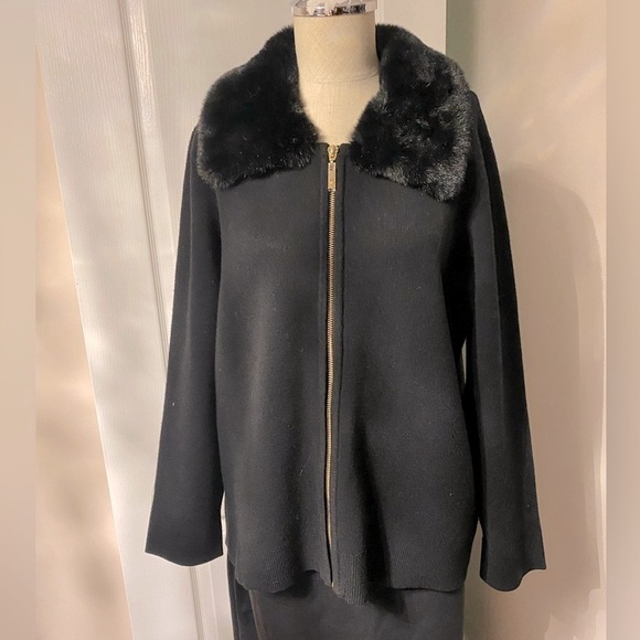 Anne Klein Jackets & Blazers - Ann Klein Elegant Black Fur-Collar Jacket L